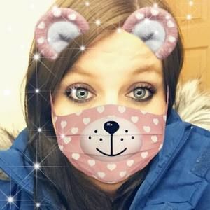 Meet your Posher, Dana